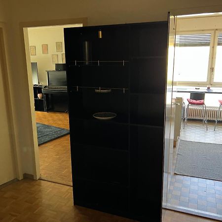 2 Bedroom Flat Near Nations And In The Center Женева Екстериор снимка