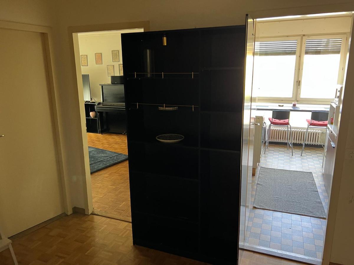 2 Bedroom Flat Near Nations And In The Center Женева Екстериор снимка